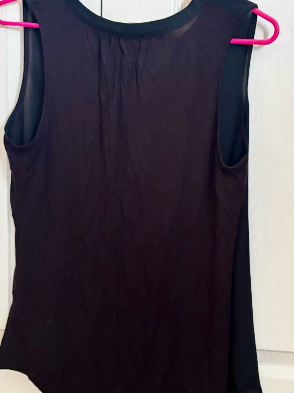 LOFT Black Sleeveless Split-Neck Shell - Picture 3 of 3